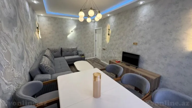 5 otaqlı Mənzil 140 m² Azadlıq prospekti m. Kirayə verilir