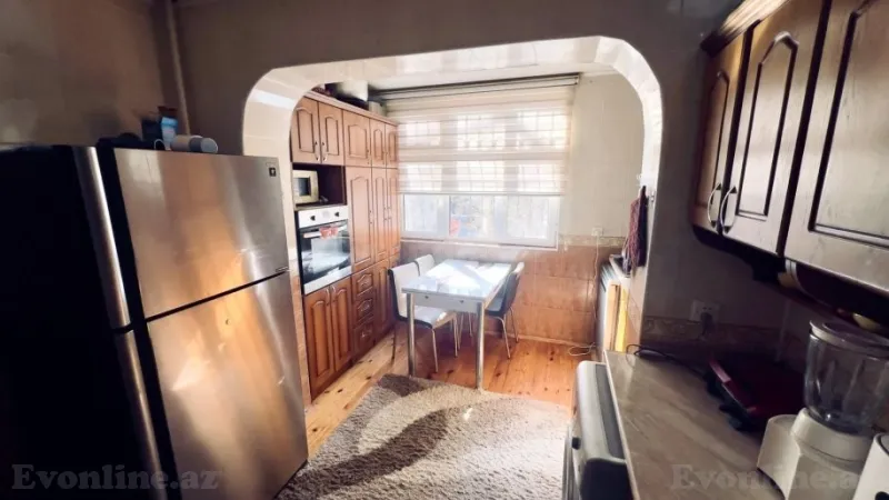 Satılır 4 otaqlı Mənzil Köhnə tikili 105 m² Yeni Yasamal - şəkil 3