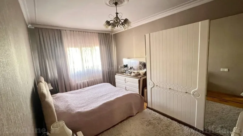 Satılır 4 otaqlı Mənzil Köhnə tikili 105 m² Yeni Yasamal - şəkil 5