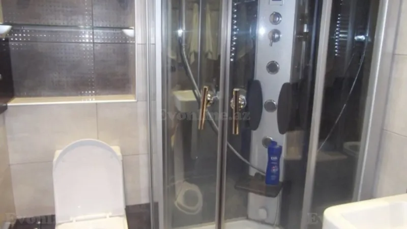 Satılır 5 otaqlı Mənzil Yeni tikili 260 m² Nəsimi r. - şəkil 9