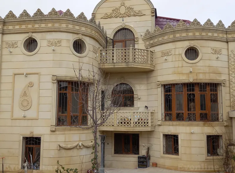 Kirayə verilir 10 otaqlı Həyət evi 360 m² Yeni Ramana