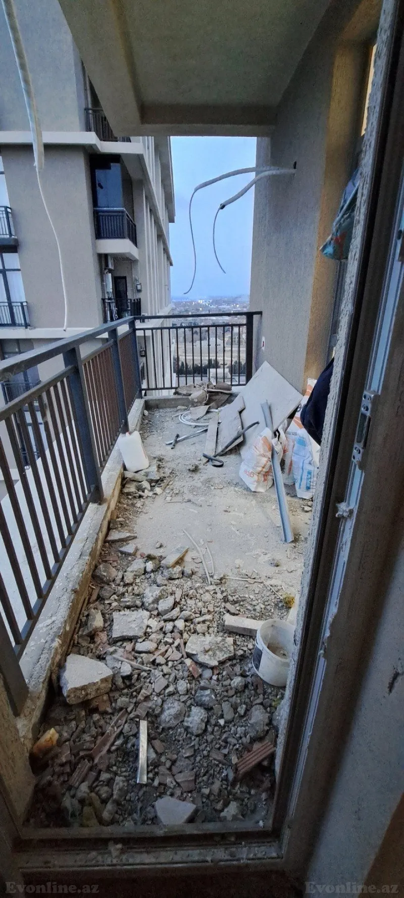 Satılır 3 otaqlı Mənzil Yeni tikili 90 m² 7-ci mikrorayon - şəkil 3