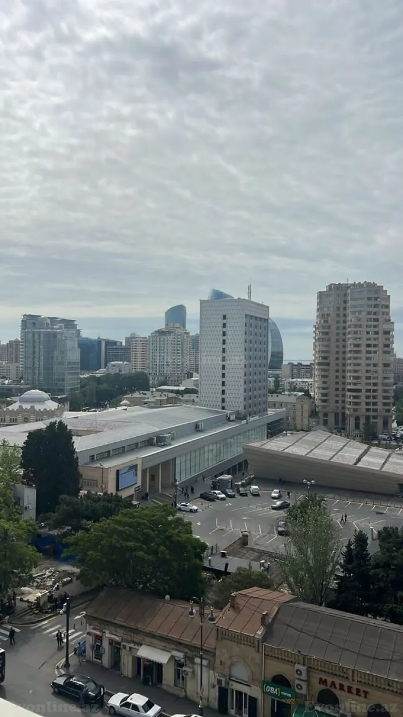 Kirayə verilir 2 otaqlı Mənzil Yeni tikili 100 m² 28 May m. - şəkil 2