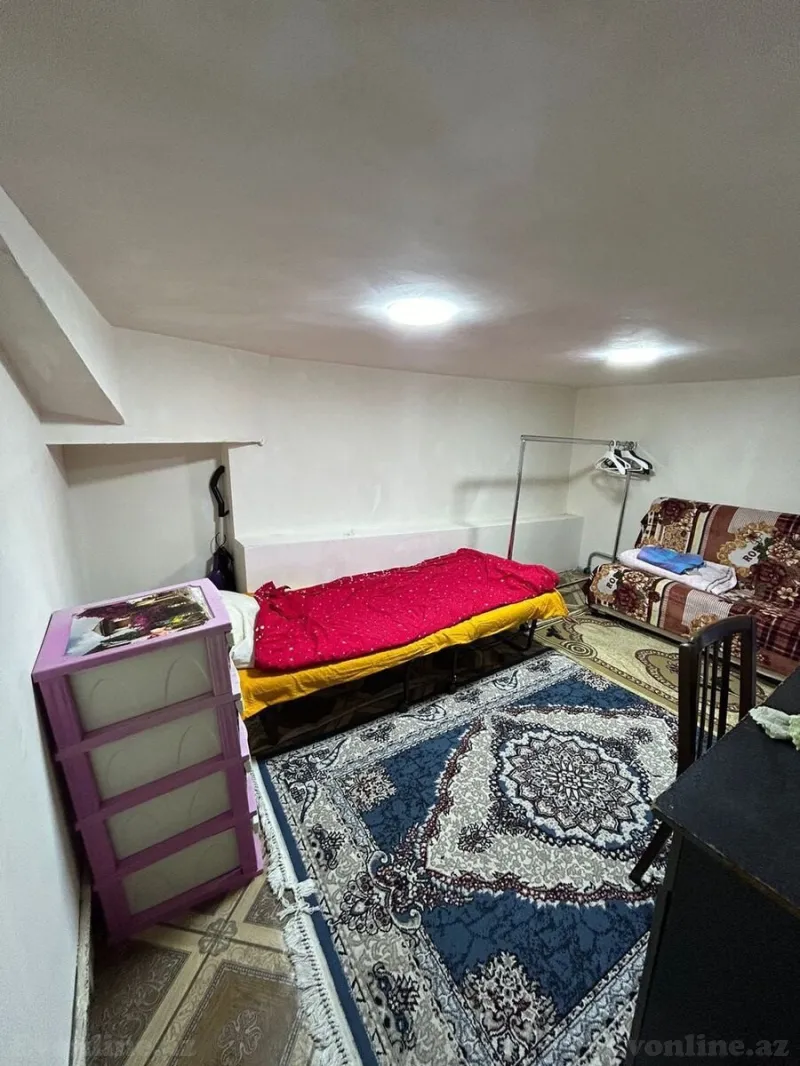 Kirayə verilir 1 otaqlı Mənzil Köhnə tikili 32 m² 28 May m.