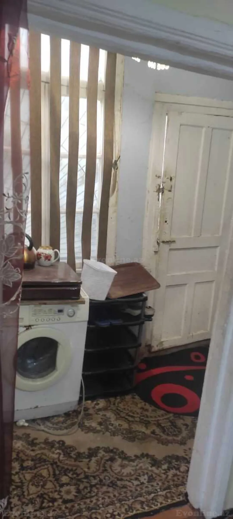 Bakı, Nəsimi r., 28 May m.da 1 otaqlı mənzil satılır