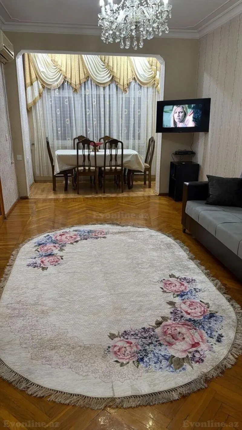 Bakı, Binəqədi r., Nəsimi m., 6-cı mikrorayonda 2 otaqlı mənzil kirayə verilir