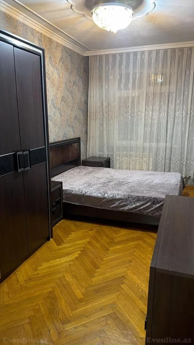 Kirayə verilir 2 otaqlı Mənzil Köhnə tikili 50 m² 6-cı mikrorayon - şəkil 3