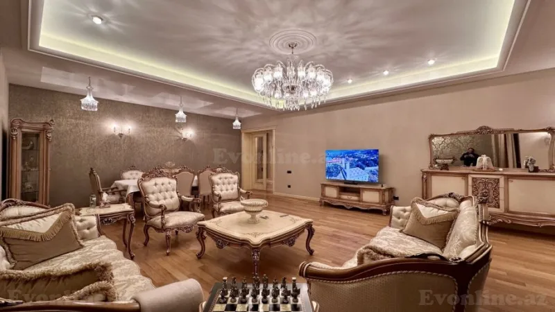 Kirayə verilir 5 otaqlı Mənzil Yeni tikili 216 m² 28 May m.