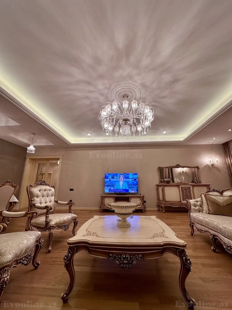 Kirayə verilir 5 otaqlı Mənzil Yeni tikili 216 m² 28 May m. - şəkil 4