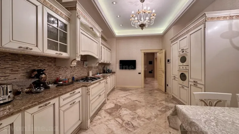 Kirayə verilir 5 otaqlı Mənzil Yeni tikili 216 m² 28 May m. - şəkil 10