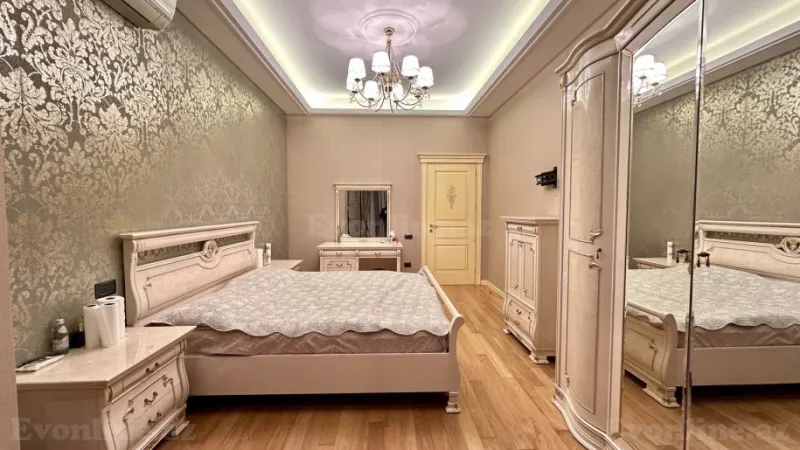 Kirayə verilir 5 otaqlı Mənzil Yeni tikili 216 m² 28 May m. - şəkil 19