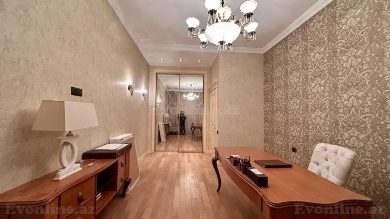 Kirayə verilir 5 otaqlı Mənzil Yeni tikili 216 m² 28 May m. - şəkil 21