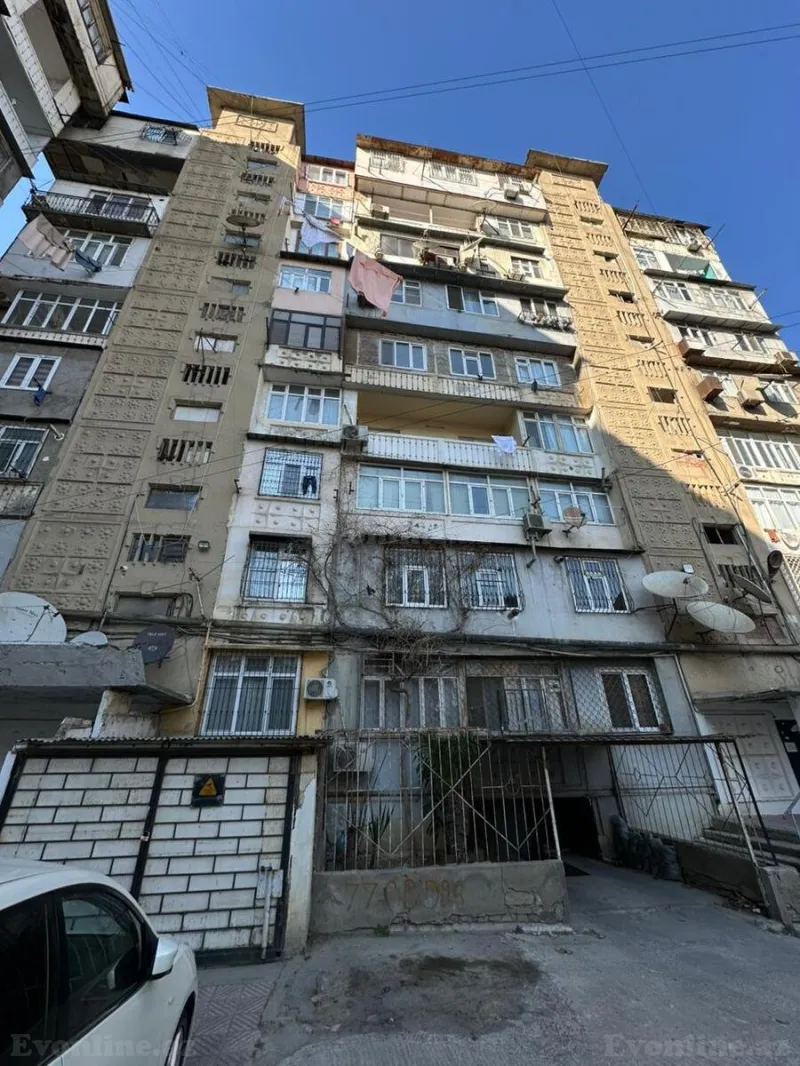 Satılır 2 otaqlı Mənzil Köhnə tikili 45 m² Yeni Yasamal