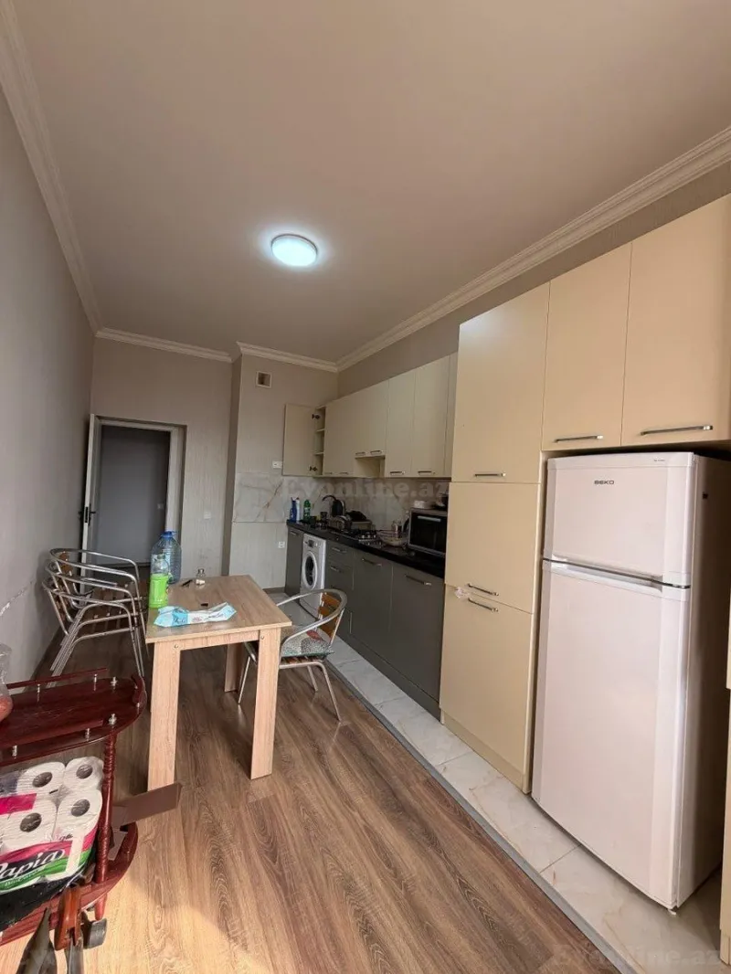 Satılır 2 otaqlı Mənzil Yeni tikili 105 m² 8 Noyabr m. - şəkil 3