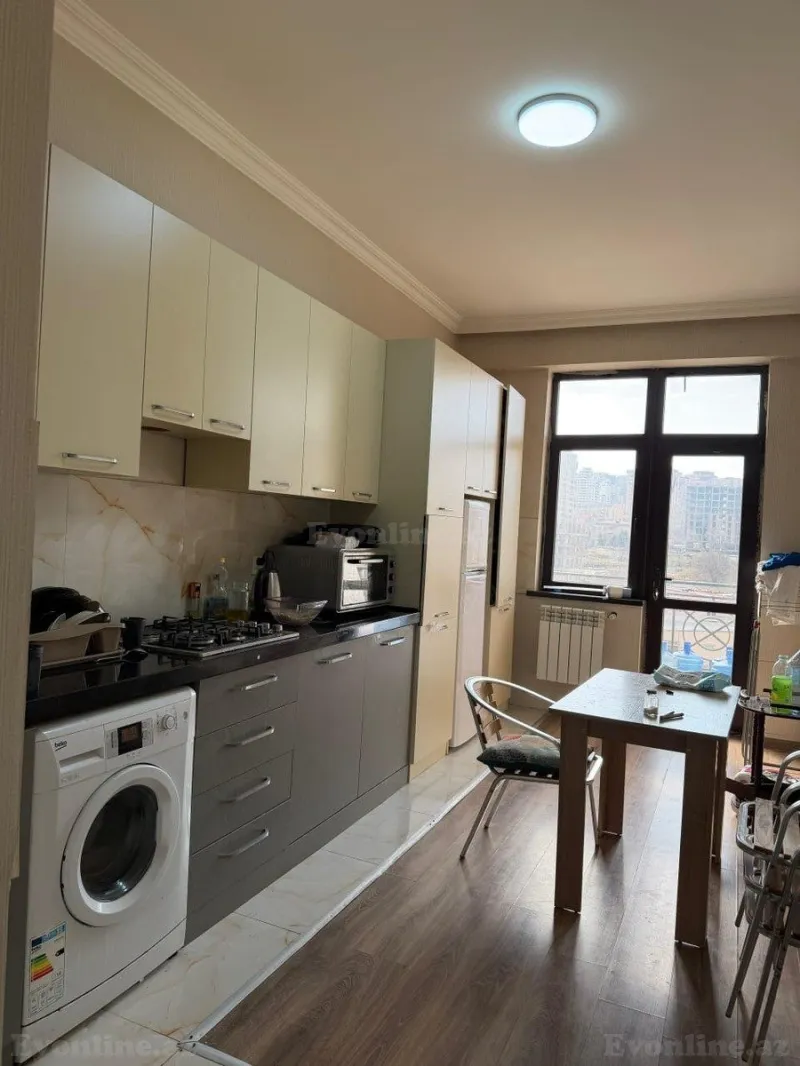Satılır 2 otaqlı Mənzil Yeni tikili 105 m² 8 Noyabr m. - şəkil 4