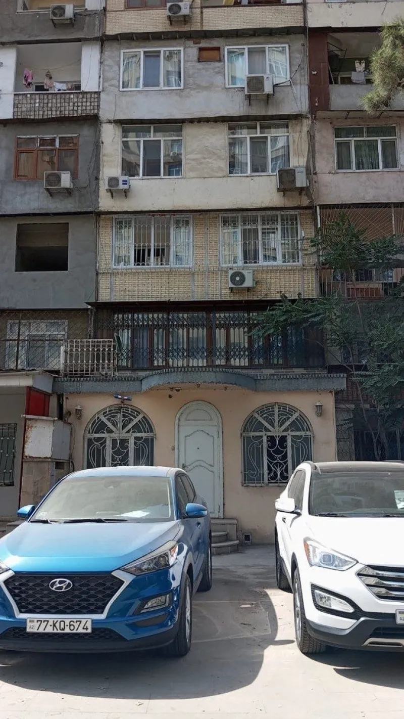 Satılır 3 otaqlı Mənzil Köhnə tikili 85 m² 8-ci mikrorayon - şəkil 2