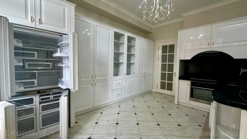 Satılır 3 otaqlı Mənzil Yeni tikili 166 m² Nizami m. - şəkil 9