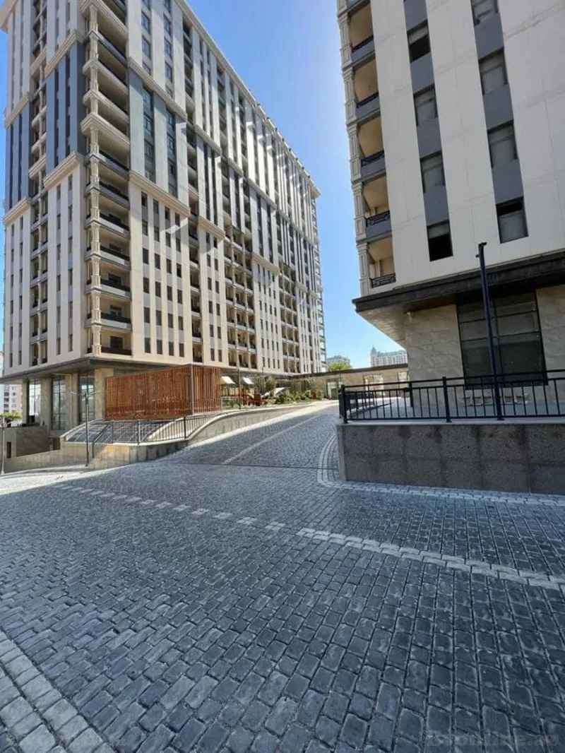 Kirayə verilir 3 otaqlı Mənzil Yeni tikili 88 m² Nizami m. - şəkil 2