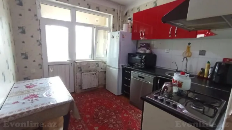 Satılır 4 otaqlı Mənzil Köhnə tikili 99 m² Xətai r. - şəkil 3