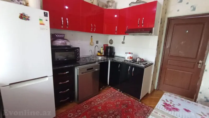 Satılır 4 otaqlı Mənzil Köhnə tikili 99 m² Xətai r. - şəkil 4