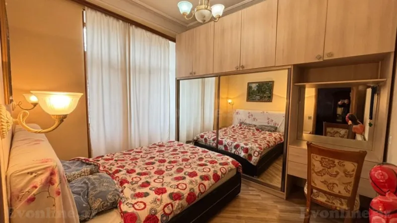 Kirayə verilir 2 otaqlı Mənzil Köhnə tikili 65 m² Sahil m. - şəkil 8