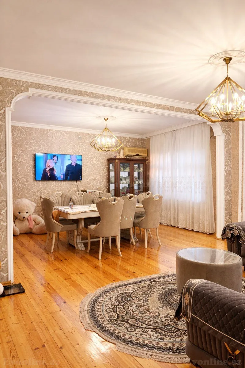 Satılır 5 otaqlı Mənzil Köhnə tikili 120 m² Azadlıq prospekti m. - şəkil 2