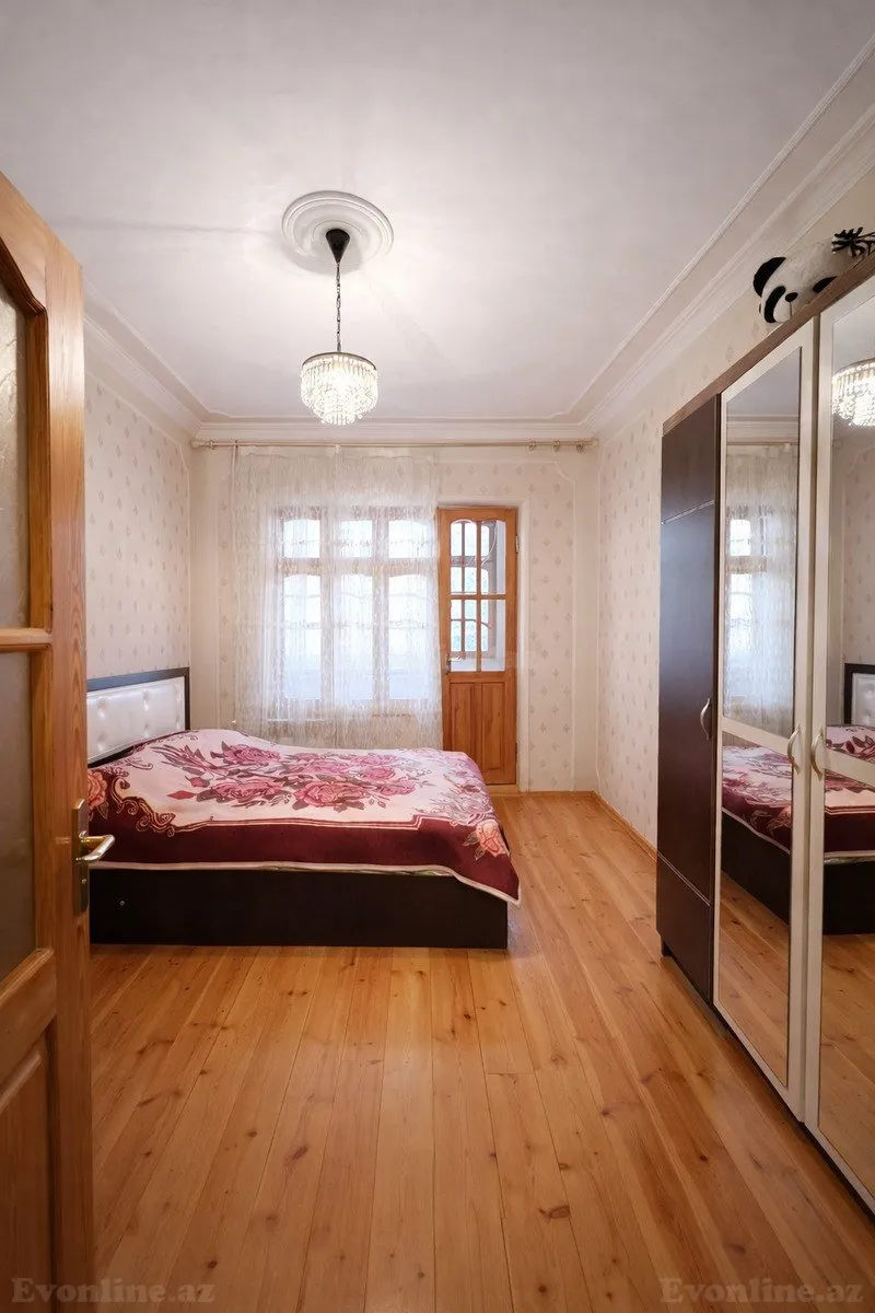 Satılır 5 otaqlı Mənzil Köhnə tikili 120 m² Azadlıq prospekti m. - şəkil 4