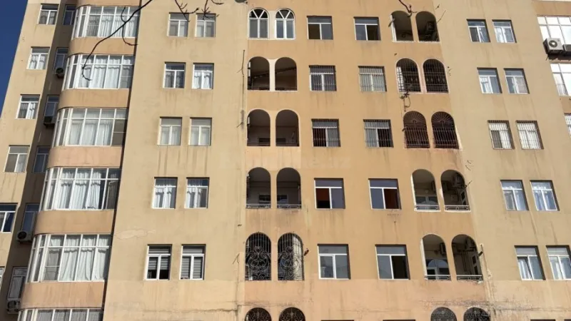 6 otaqlı Mənzil 440 m² 8-ci mikrorayon Satılır