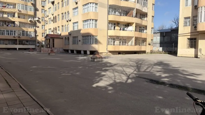 Satılır 6 otaqlı Mənzil Yeni tikili 440 m² 8-ci mikrorayon - şəkil 2