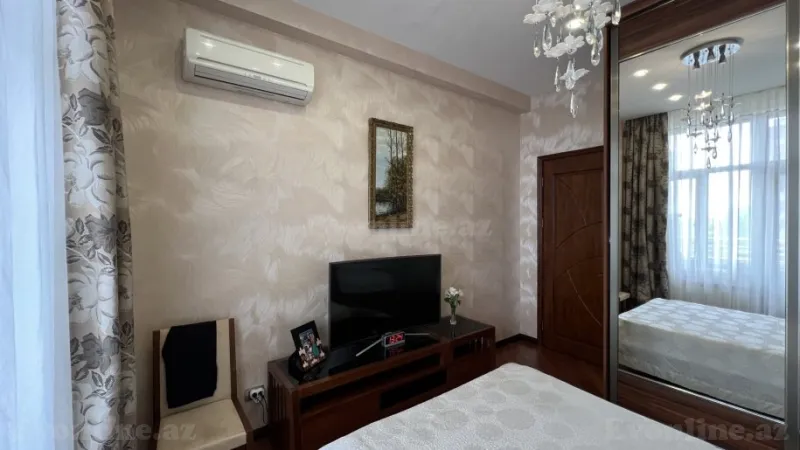 Satılır 6 otaqlı Mənzil Yeni tikili 371 m² Nizami m. - şəkil 9