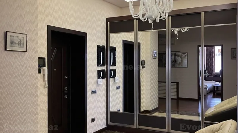 Satılır 6 otaqlı Mənzil Yeni tikili 371 m² Nizami m. - şəkil 17