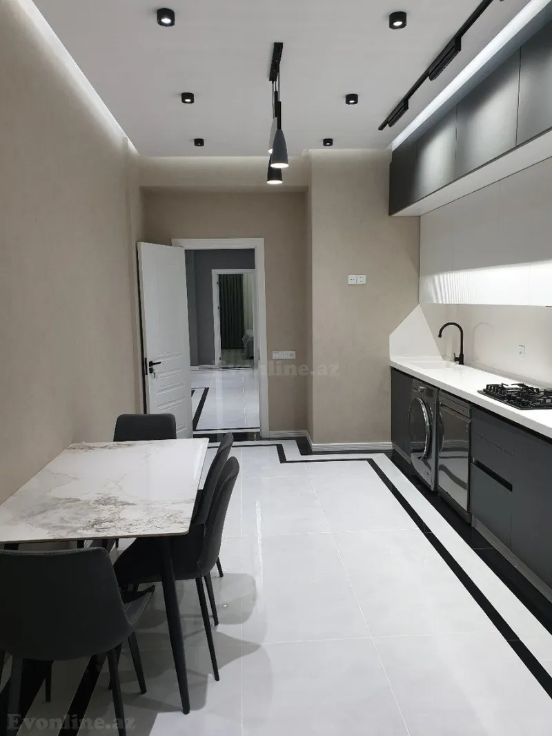 Kirayə verilir 3 otaqlı Mənzil Yeni tikili 150 m² 28 May m. - şəkil 9