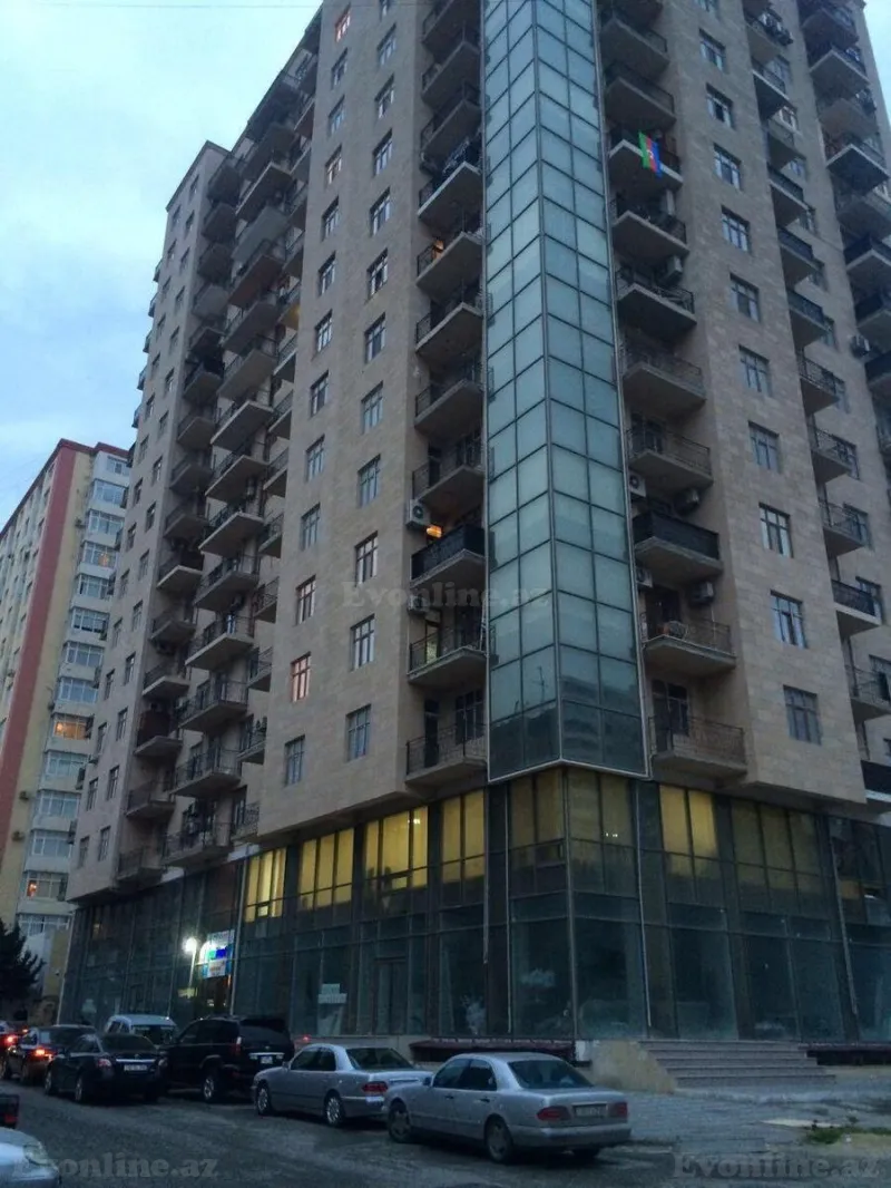 Kirayə verilir 3 otaqlı Mənzil Yeni tikili 125 m² Elmlər Akademiyası m.