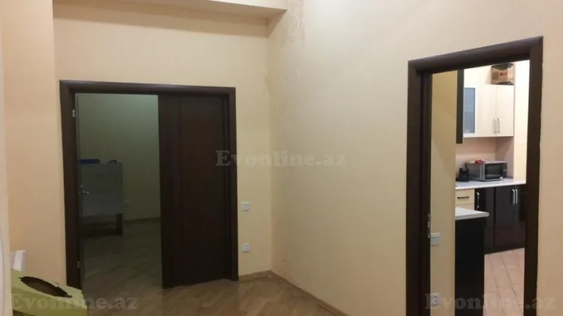 Kirayə verilir Ofis 107 m² Yasamal r. - şəkil 3