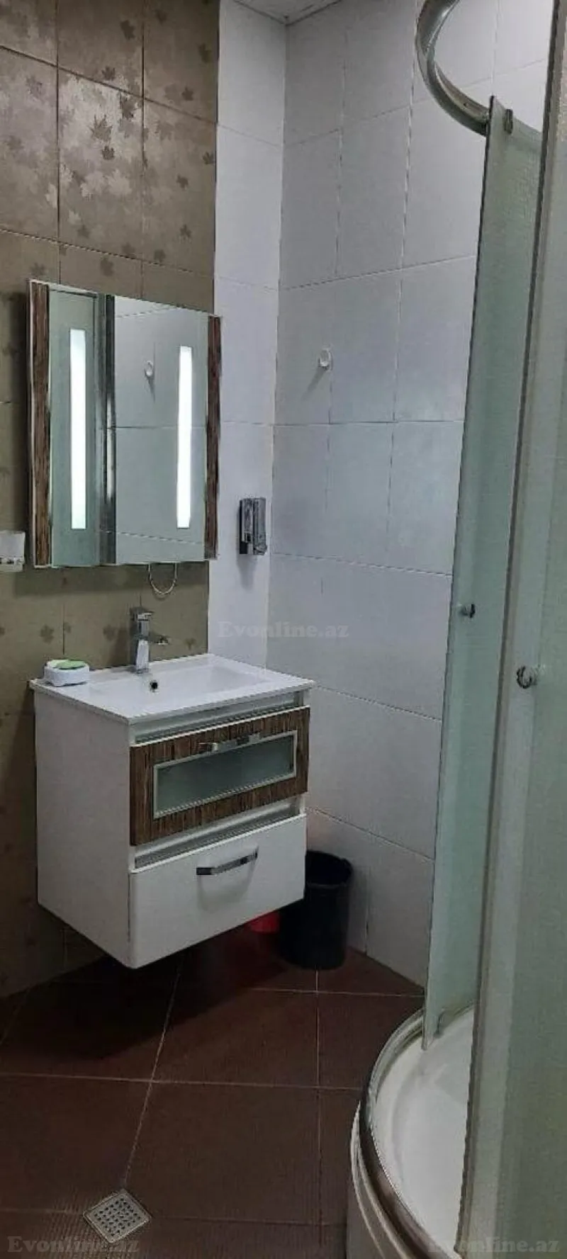 Kirayə verilir 2 otaqlı Mənzil Yeni tikili 68 m² 28 May m. - şəkil 14