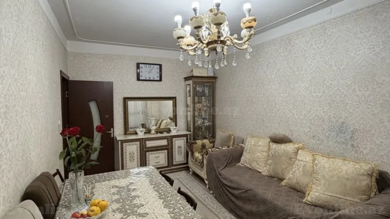 Satılır 3 otaqlı Mənzil Köhnə tikili 80 m² Həzi Aslanov m.