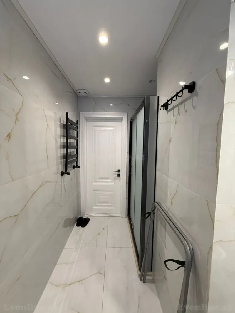 Satılır 2 otaqlı Mənzil Yeni tikili 74 m² Azadlıq prospekti m. - şəkil 12