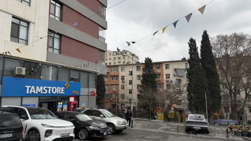 Satılır 2 otaqlı Mənzil Köhnə tikili 68 m² 3-cü mikrorayon - şəkil 4