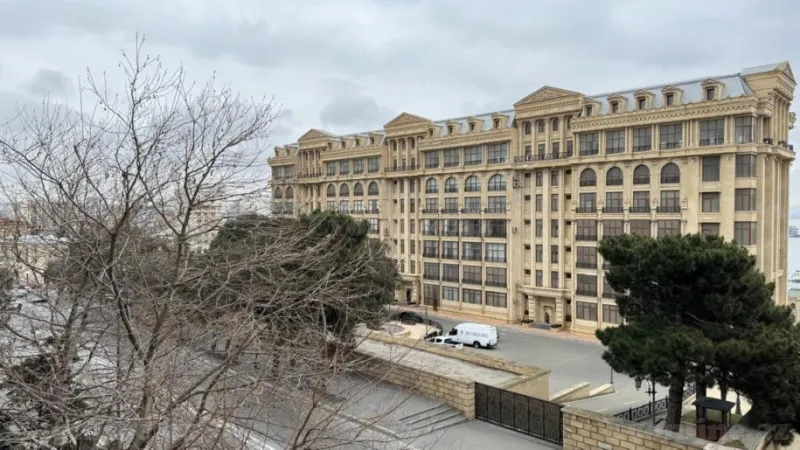 Satılır 3 otaqlı Mənzil Köhnə tikili 75 m² İçərişəhər m. - şəkil 15