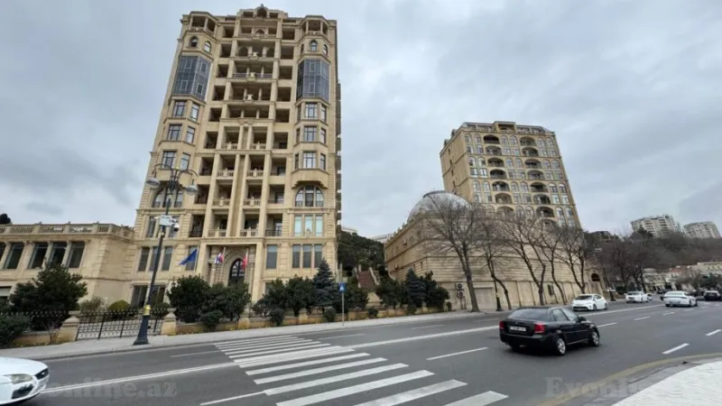 Satılır 3 otaqlı Mənzil Köhnə tikili 75 m² İçərişəhər m. - şəkil 16