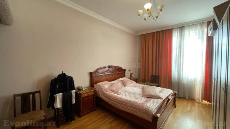 Satılır 4 otaqlı Mənzil Yeni tikili 180 m² Elmlər Akademiyası m. - şəkil 5