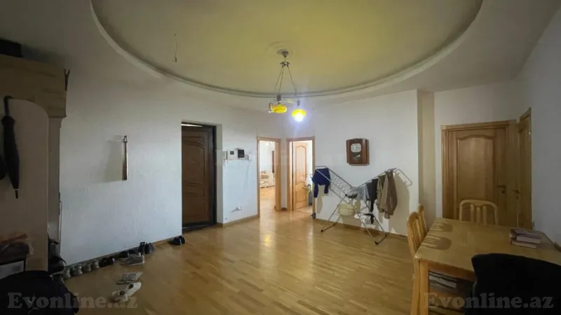 Satılır 4 otaqlı Mənzil Yeni tikili 180 m² Elmlər Akademiyası m. - şəkil 9