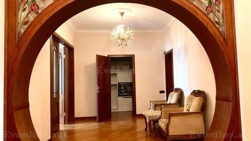 Satılır 4 otaqlı Mənzil Yeni tikili 200 m² Gənclik m. - şəkil 2