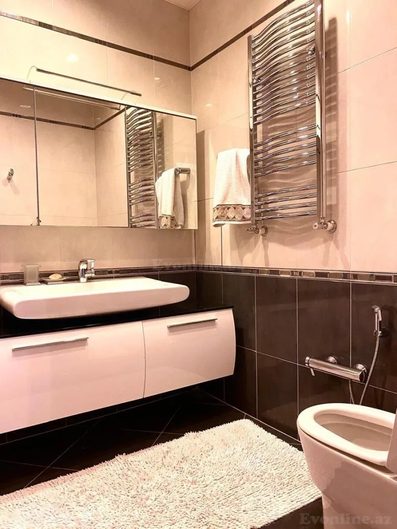 Satılır 4 otaqlı Mənzil Yeni tikili 200 m² Gənclik m. - şəkil 5