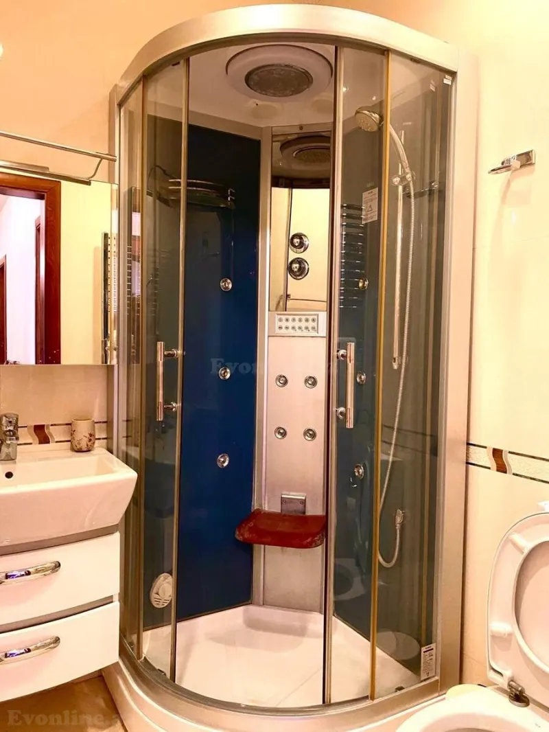 Satılır 4 otaqlı Mənzil Yeni tikili 200 m² Gənclik m. - şəkil 13