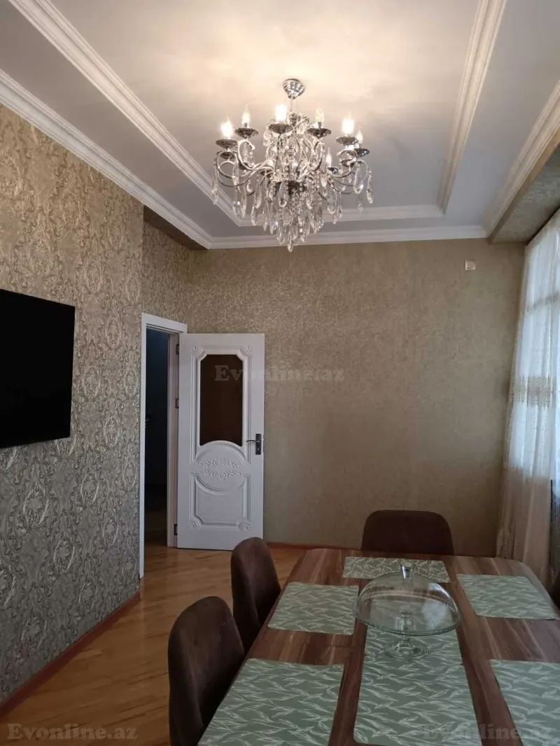 Satılır 2 otaqlı Mənzil Yeni tikili 75 m² 4-cü mikrorayon - şəkil 2