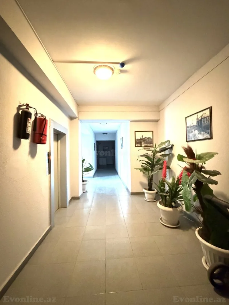 Kirayə verilir 6 otaqlı Mənzil Yeni tikili 220 m² Xətai m. - şəkil 22