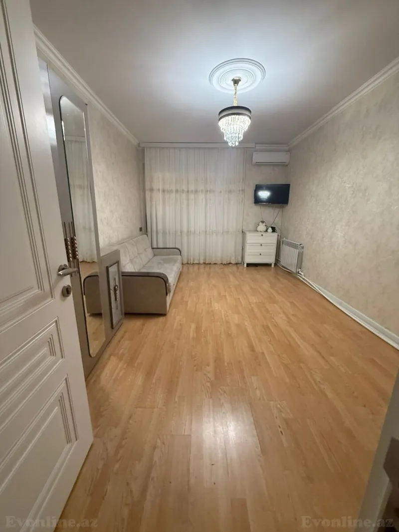 Satılır 1 otaqlı Mənzil Köhnə tikili 50 m² Böyükşor