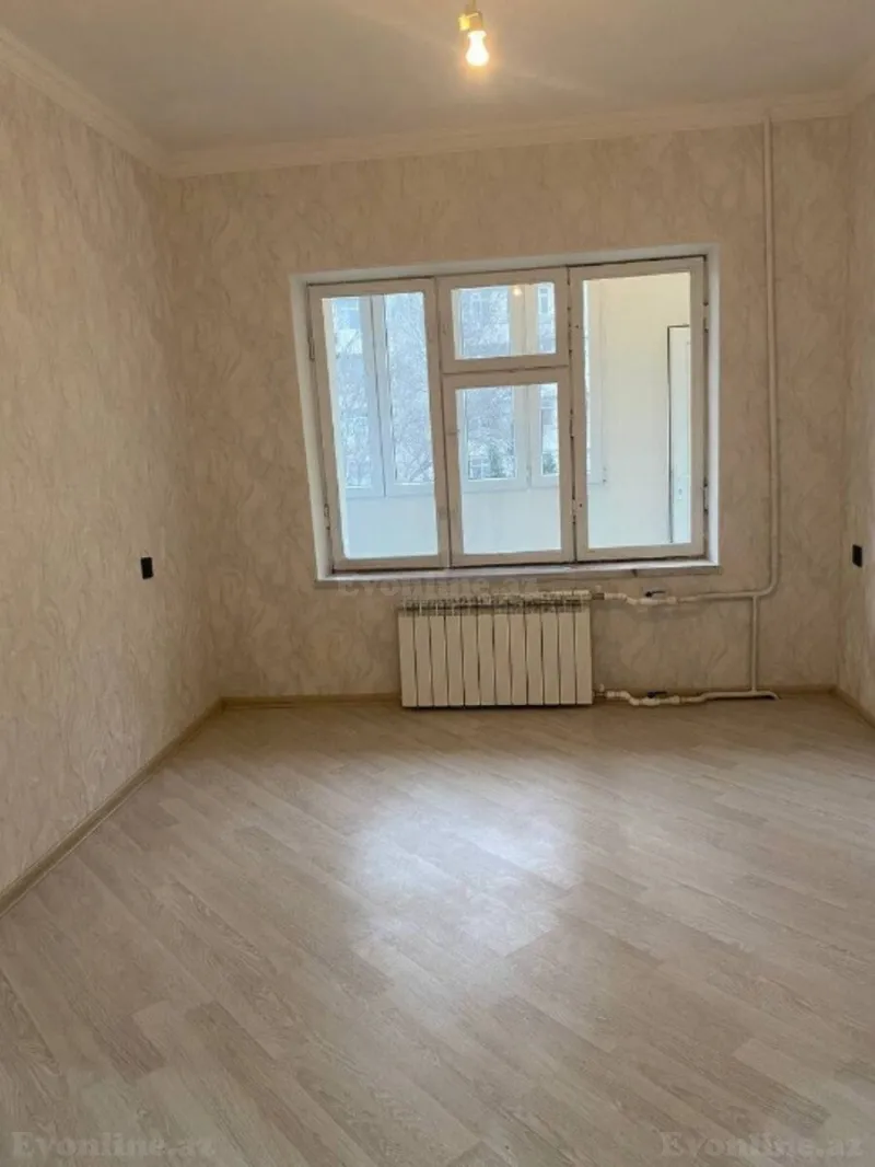 Satılır 2 otaqlı Mənzil Köhnə tikili 70 m² 8-ci mikrorayon - şəkil 3