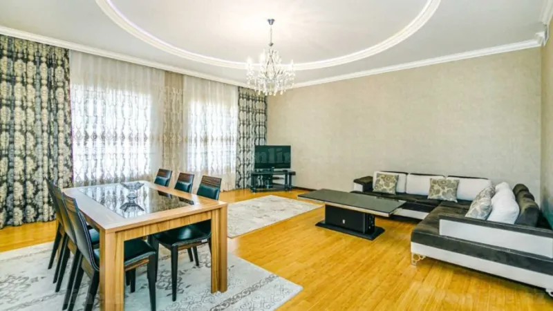 Kirayə verilir 3 otaqlı Mənzil Yeni tikili 165 m² Sahil m.